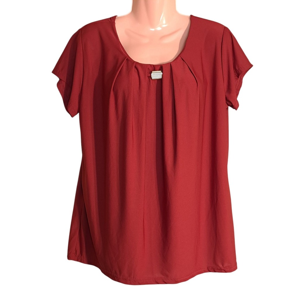 Emily Stacy Women's Short Sleeve‎ Blouse/Top Wine Size 1X Gold Accent